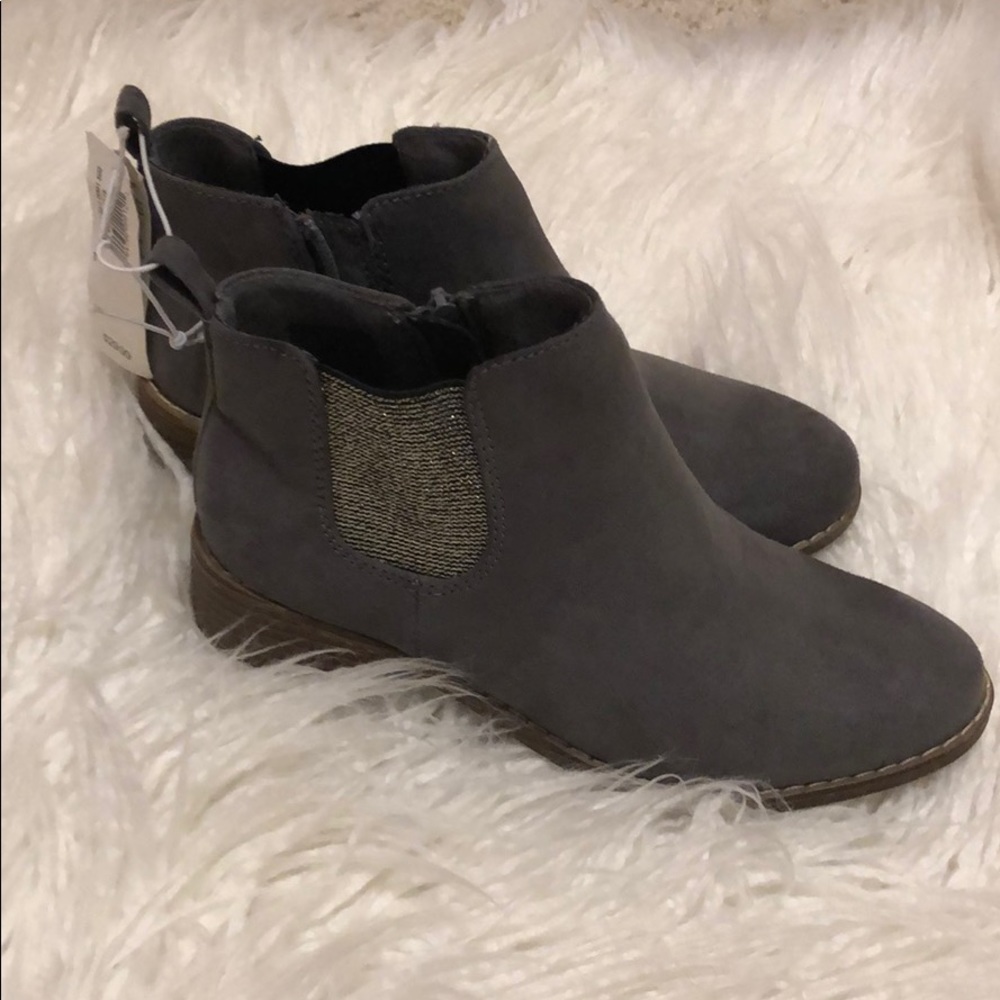Old Navy Grey Booties